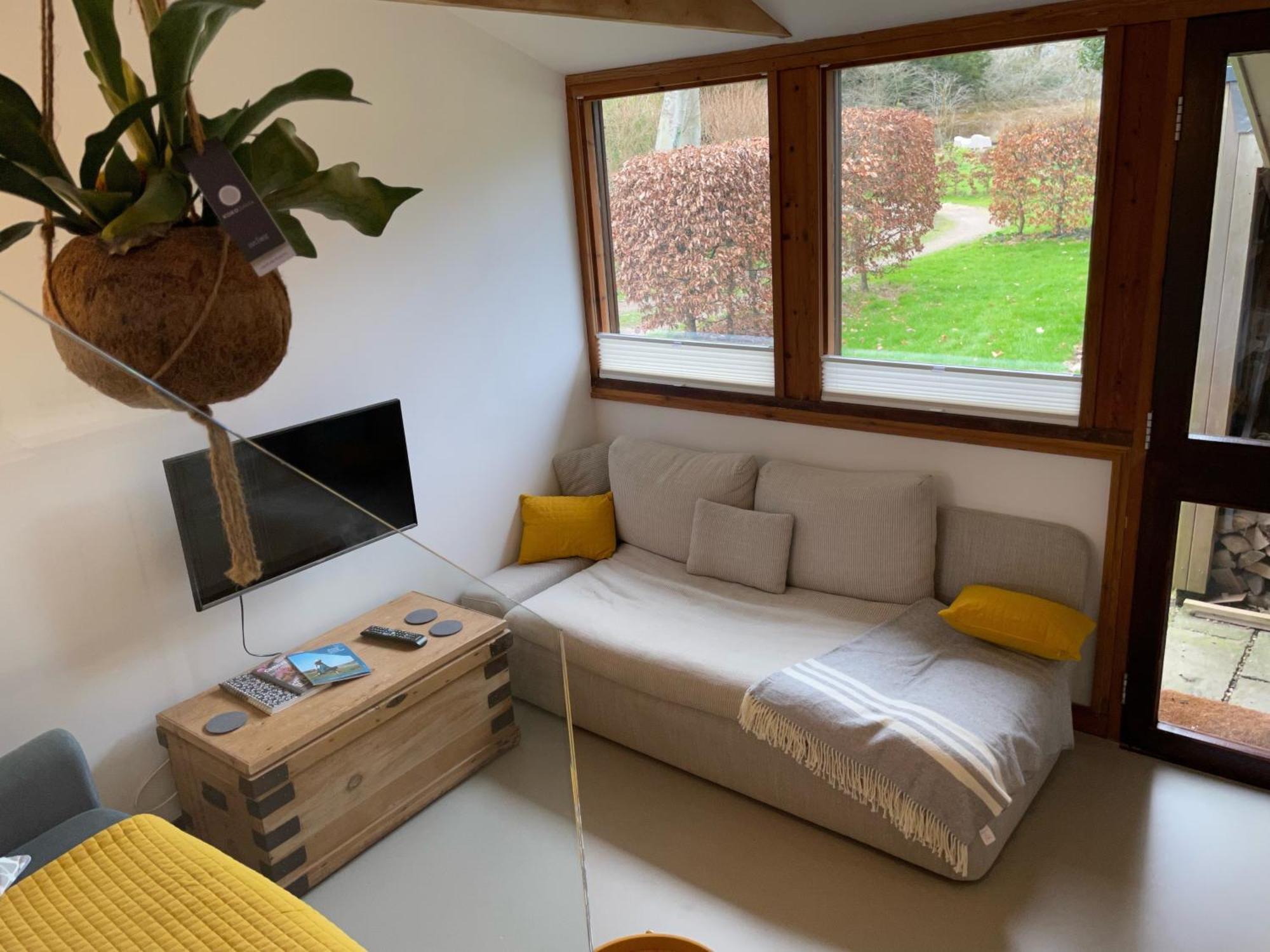 Unique & Rural Child Friendly Annexe With Large Gardens, Games & Tennis Court - Chichester Holiday Properties Esterno foto