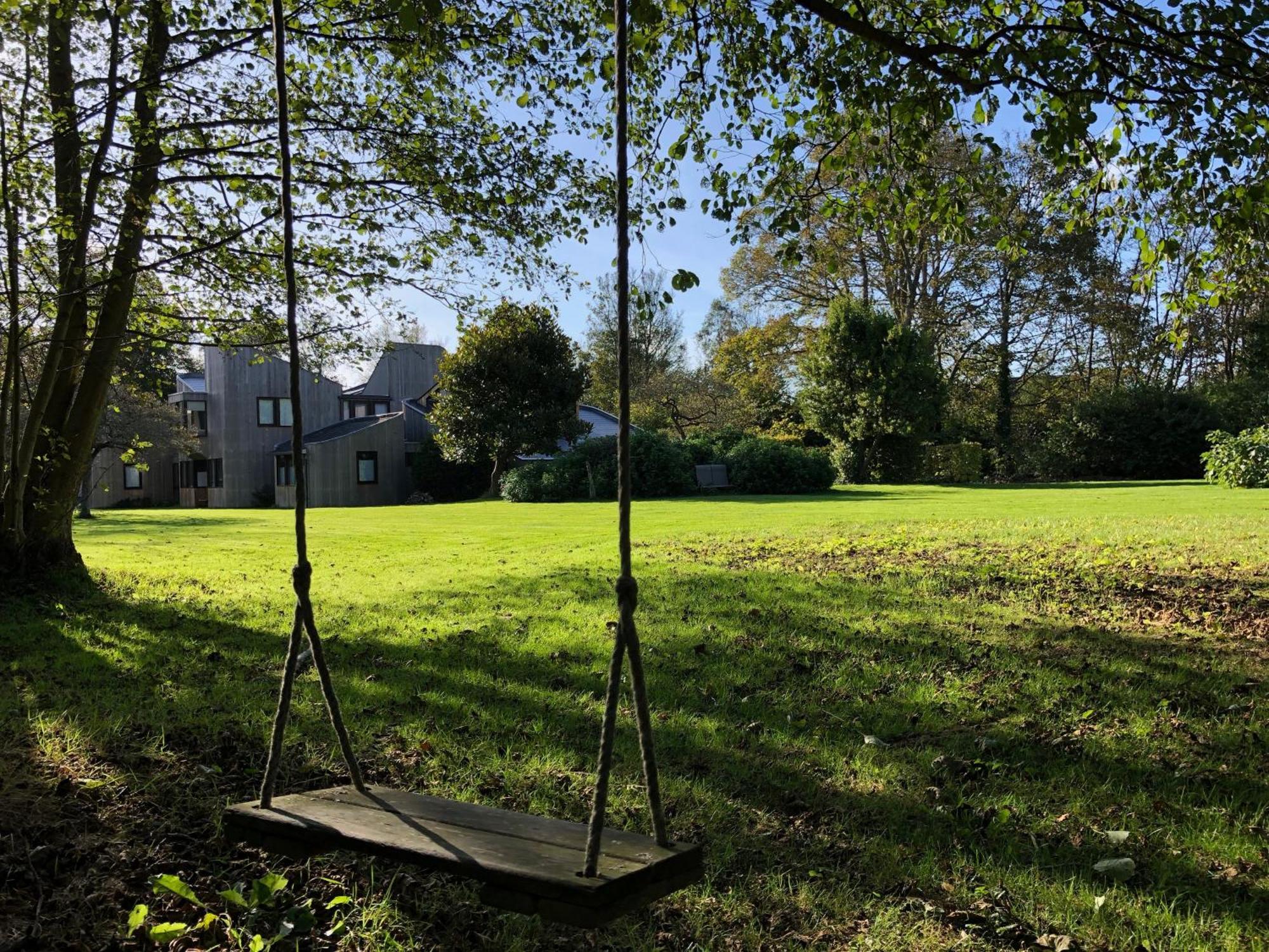 Unique & Rural Child Friendly Annexe With Large Gardens, Games & Tennis Court - Chichester Holiday Properties Esterno foto