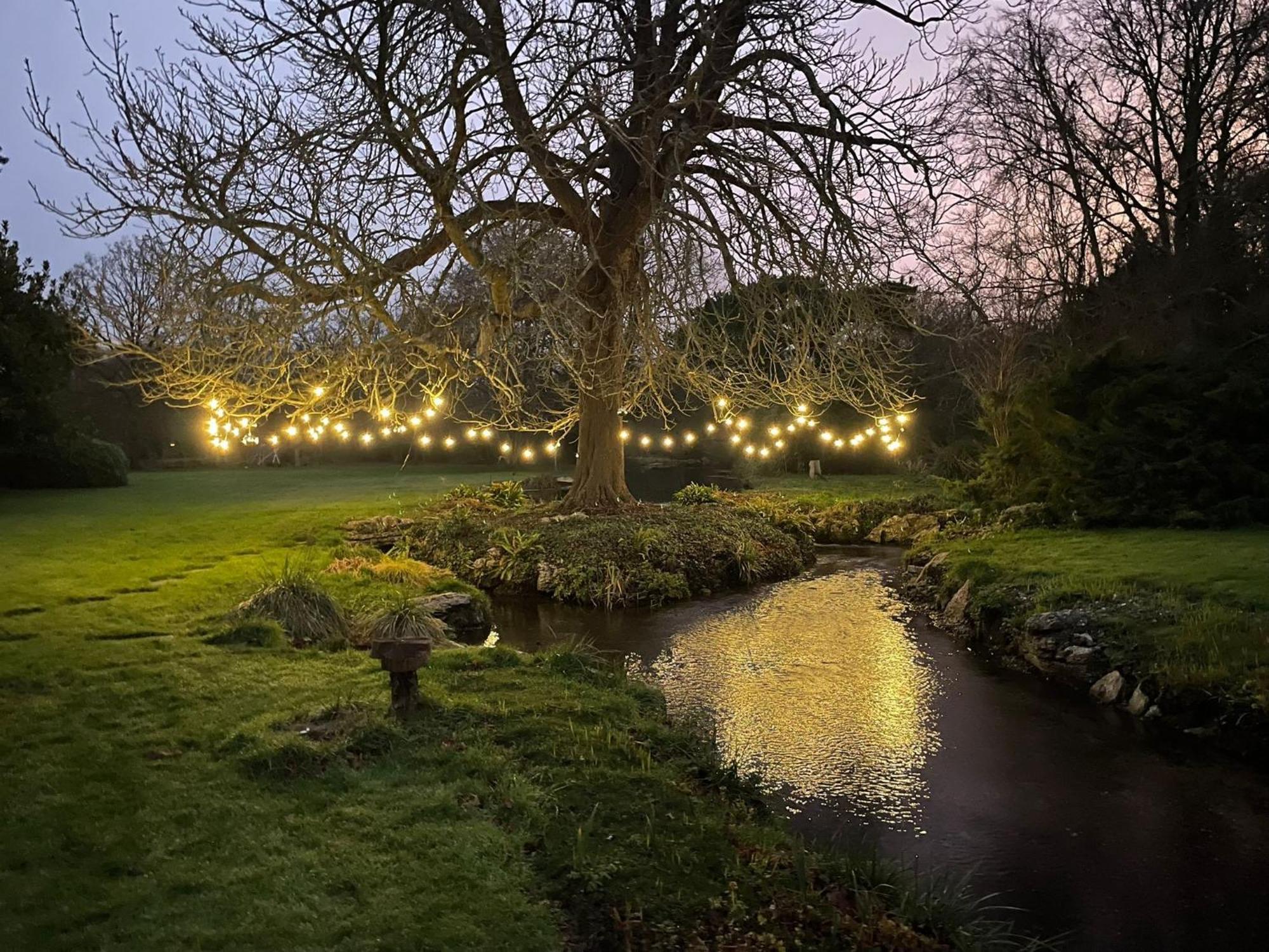 Unique & Rural Child Friendly Annexe With Large Gardens, Games & Tennis Court - Chichester Holiday Properties Esterno foto