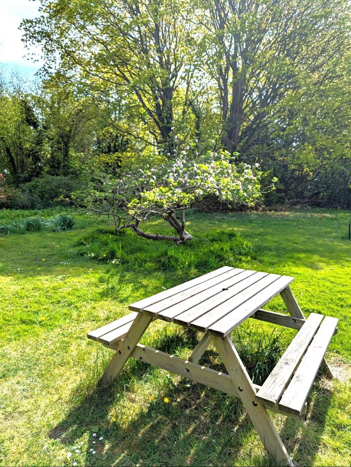 Unique & Rural Child Friendly Annexe With Large Gardens, Games & Tennis Court - Chichester Holiday Properties Esterno foto