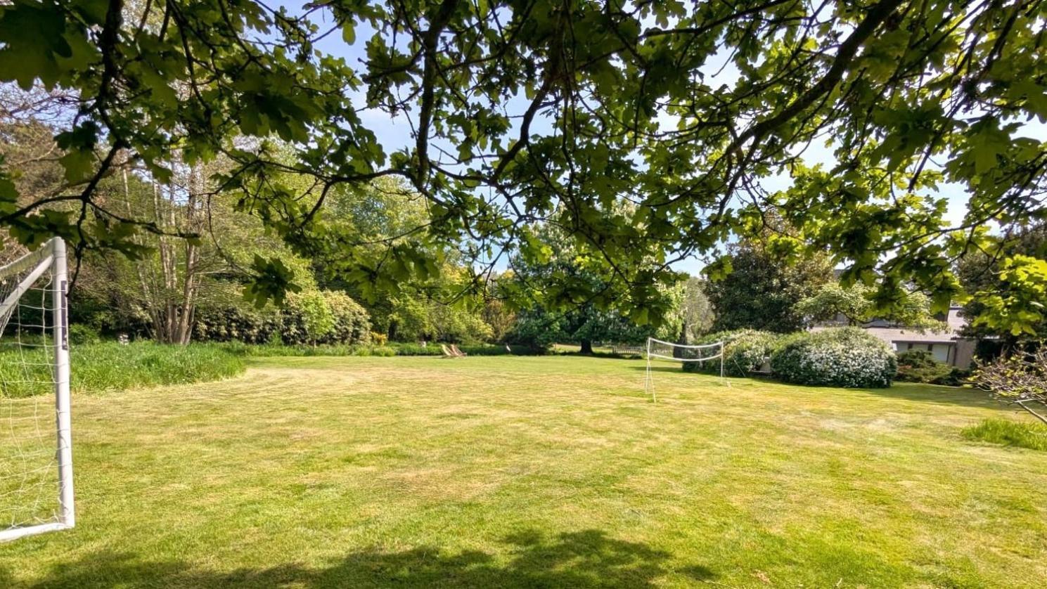 Unique & Rural Child Friendly Annexe With Large Gardens, Games & Tennis Court - Chichester Holiday Properties Esterno foto